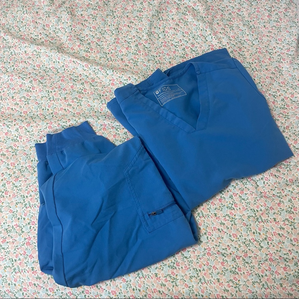 Figs blue top. Size xsmall. Willing to bundle with bottoms